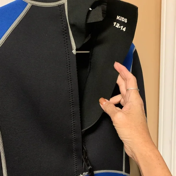 Sea Elite Black and Blue Wetsuit - Picture 3 of 3